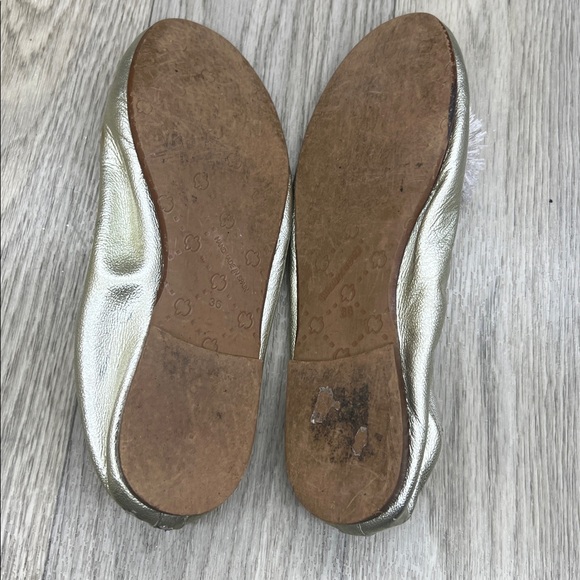 Papanatas Flats with Pom Pom